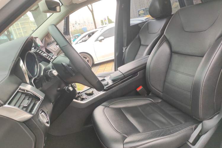 Used Mercedes-Benz GLE Coupe 2017 GLE 320 4MATIC Coupe SUV
