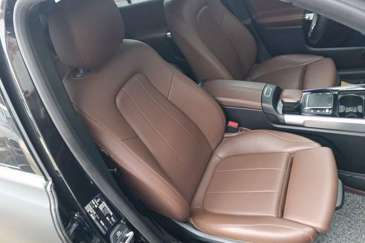 Used Mercedes-Benz GLB 2021 GLB 200 Fashion Model