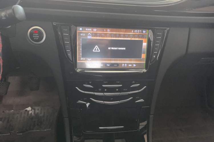 Used Zotye Z500 2015 1.5T Manual Luxury Model