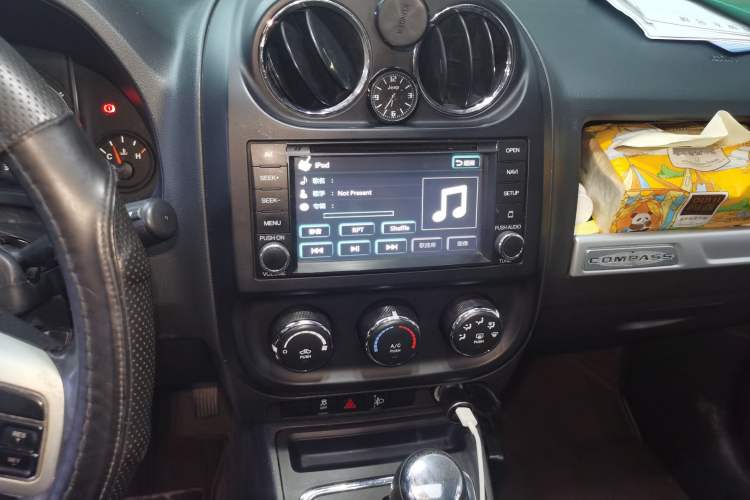 Used Jeep Compass 2013 2.4L four-wheel-drive sport version