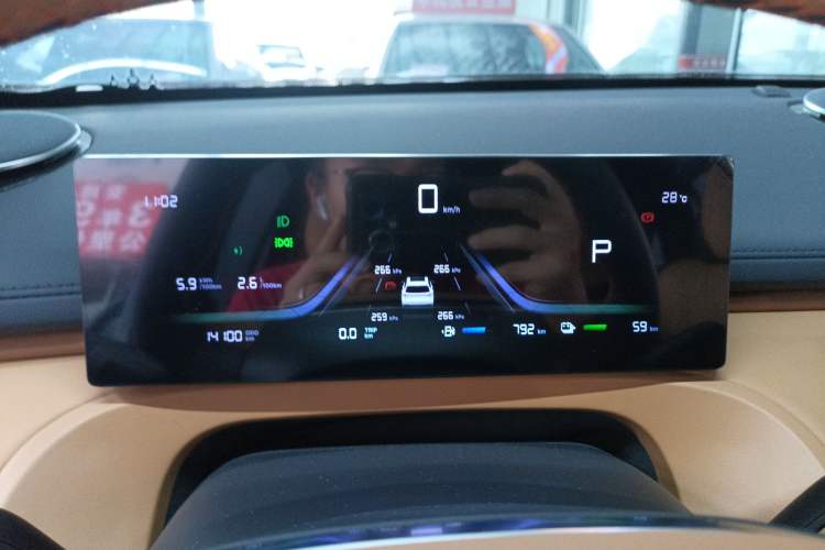 Used Geely Galaxy Xingjian 7 EM-i 2025 120km Launch+ Version Instrument Cluster