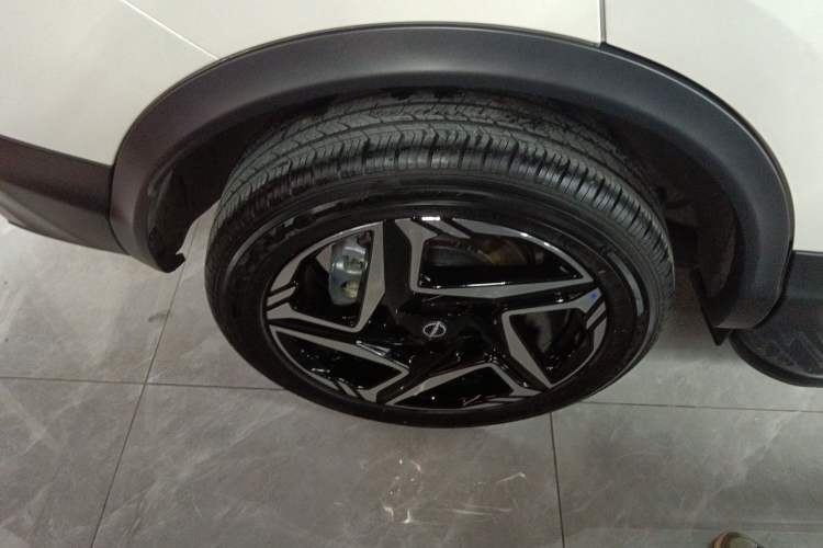 Used Nissan Qashqai 2025 Honor 2.0L CVT XV+ Leading Edition Right Rear Wheel Hub