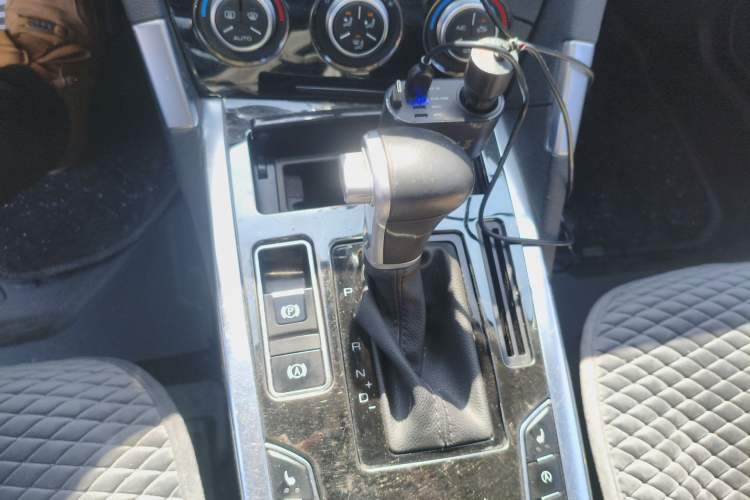 Used Haval H7 2017 Red-Label H7 2.0T Automatic Luxury Model
