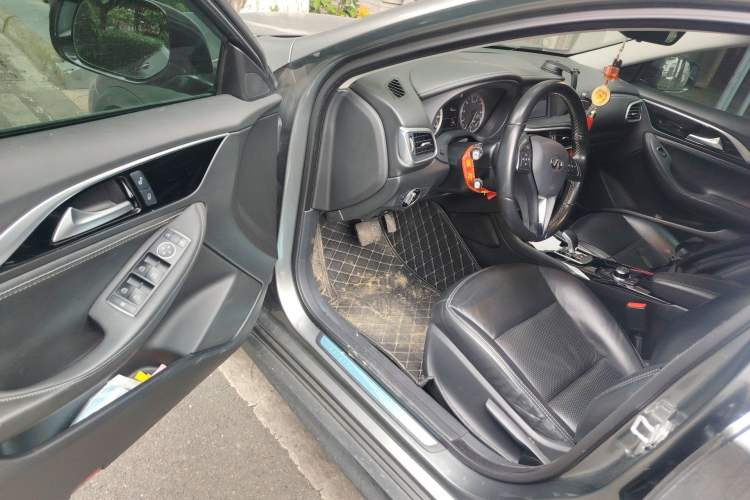 Used Infiniti QX30 2017 1.6T Two-Wheel-Drive Sport Edition
