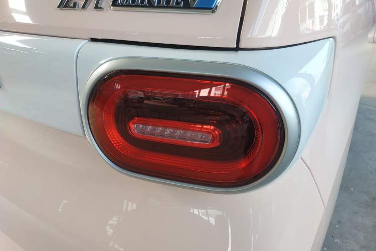 Used Wuling Hongguang MINIEV 2024 3rd Generation 215km Youth Edition
