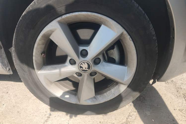 Used Skoda Octavia 2015 1.6L Automatic Yijie Edition