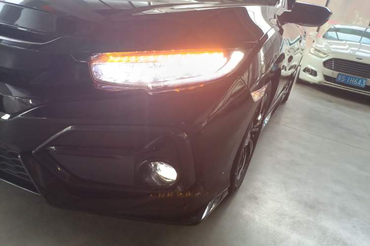 Used Honda Civic 2021 HATCHBACK 220TURBO CVT Trendy Cool Edition