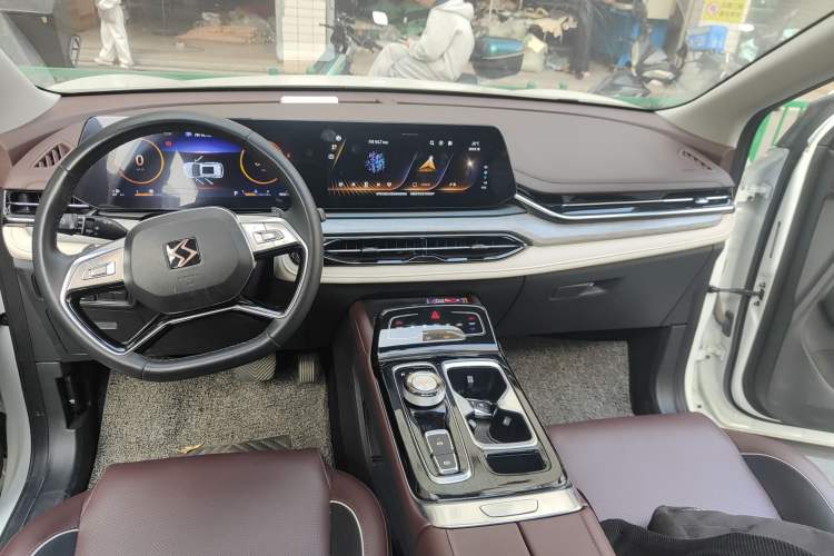 Used SOL QX 2021 300T DCT Deluxe Smart Connectivity Version
