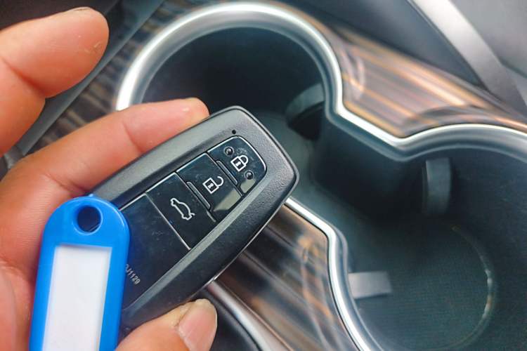 Used Toyota Camry 2019 Revised Version 2.0G Luxury Edition
