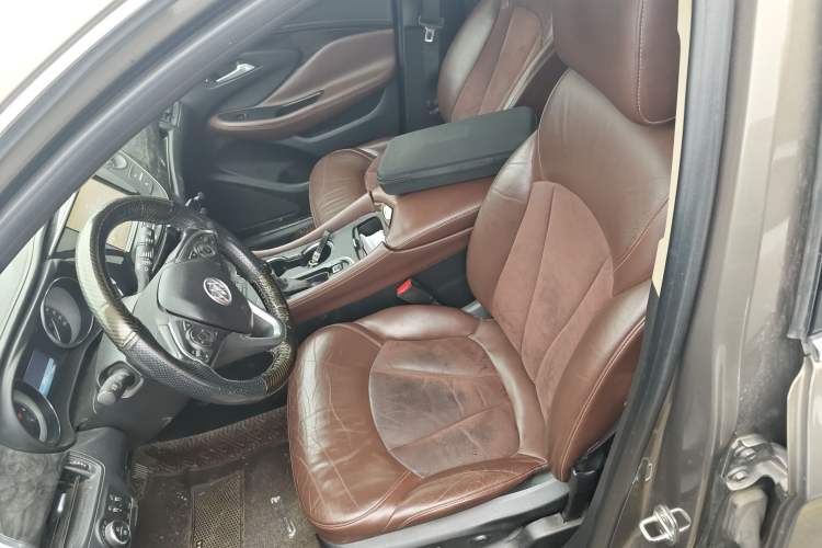 Used Buick Envision 2016 20T Two-Wheel-Drive Elite Model Left Front Seat