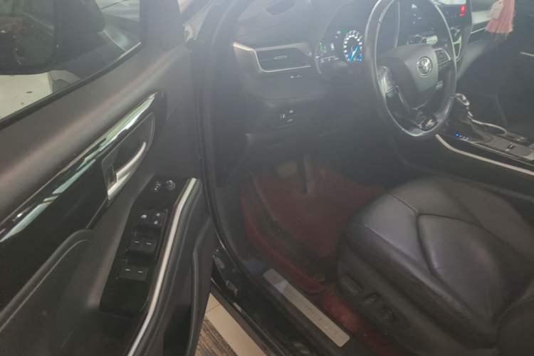 Used Toyota Highlander 2023 2.5L Smart Electric Hybrid Dual-Engine Four-Wheel Drive Prestige Version – 7 Seats
