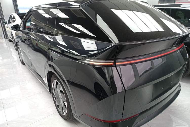 Used XPeng X9 2024 702 Ultra-Long Range Max