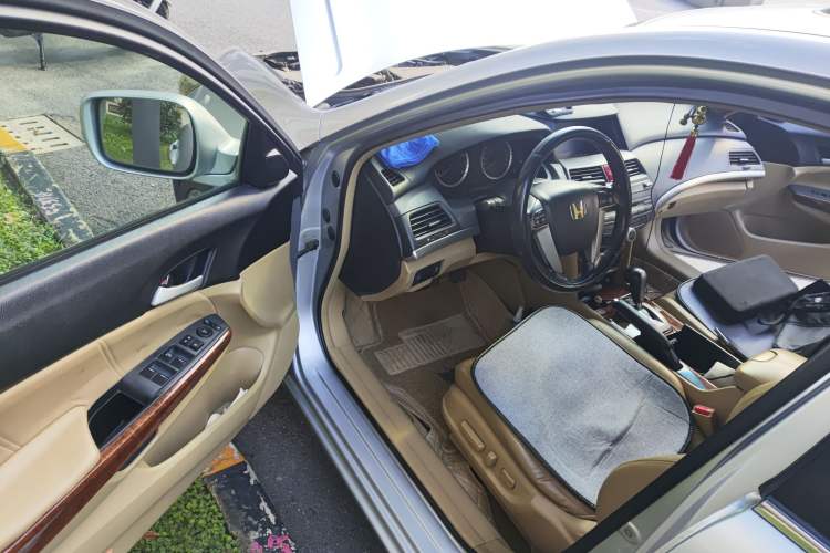 Used Honda Accord 2011 2.4L EX
