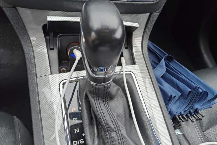 Used Roewe RX5 2016 20T Two-Wheel Drive Automatic Flagship Edition
