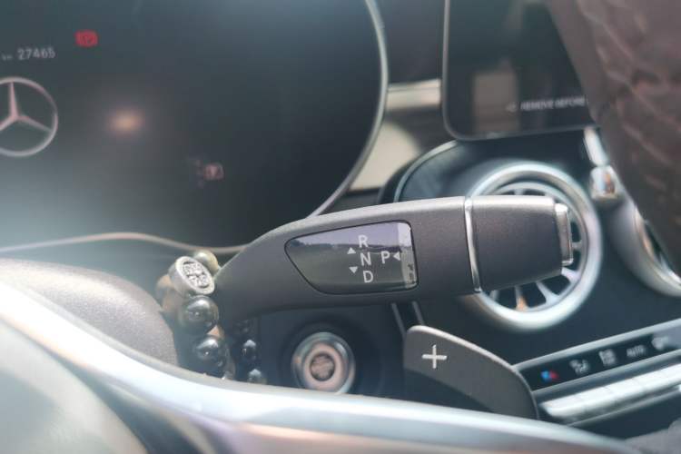 Used Mercedes-Benz GLC 2022 Facelifted GLC 260 L 4MATIC Dynamic Edition Gear Lever