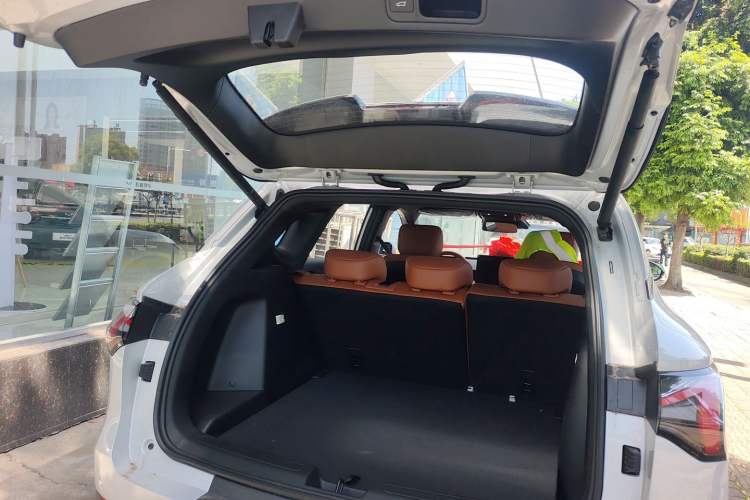 Used Wuling Xingguang S 2025 Model, 130km Flagship Edition Trunk