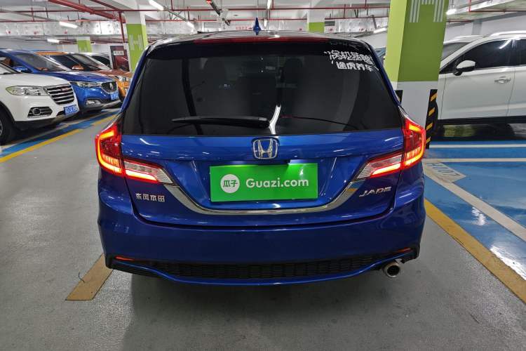Used Honda Jade 2017 1.8L automatic Comfort version 5 seats
