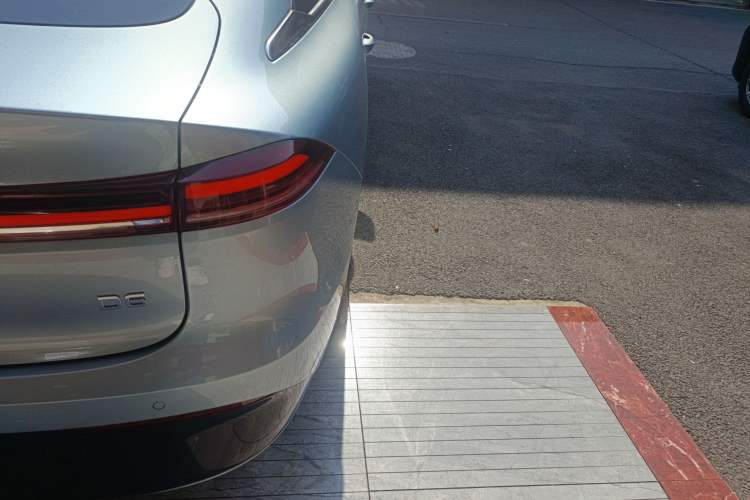 Used Roewe D6 2025 520km Smart Enjoyment Version