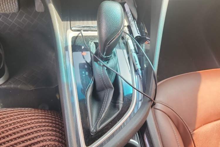 Used Buick GL6 2019 18T 6-Seater Connected Luxury Version China VI Standard
