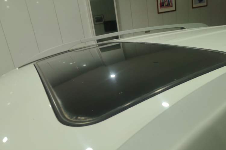 Used Hyundai ix35 2015 2.0L Automatic 2WD Smart Type China IV Roof