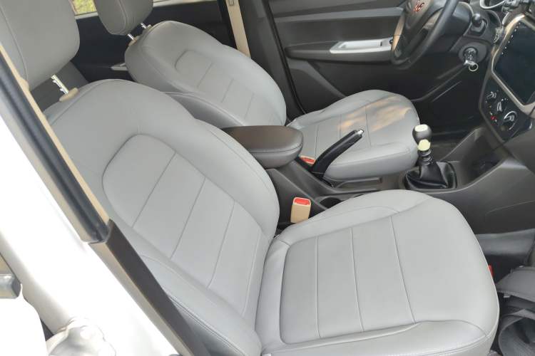 Used Wuling Hongguang 2021 1.5L Facelift S Comfort Version Hydraulic Power Steering LAR Right Front Seat
