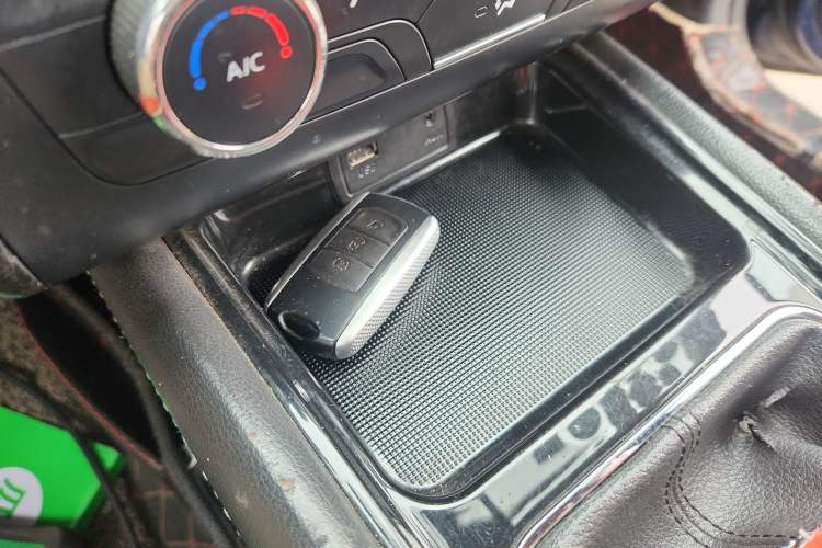 Used Dongfeng Fengon 580 2016 1.5T Manual Luxury Edition Vehicle Key