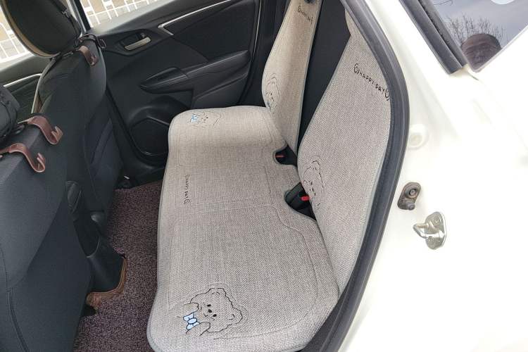 Used Honda Fit 2016 1.5L SES CVT Fashion Sunroof Edition Left Rear Seat