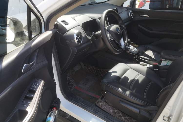 Used BYD Yuan New Energy 2019 EV535 Smart Connect Trendsetting Model Driver Seat