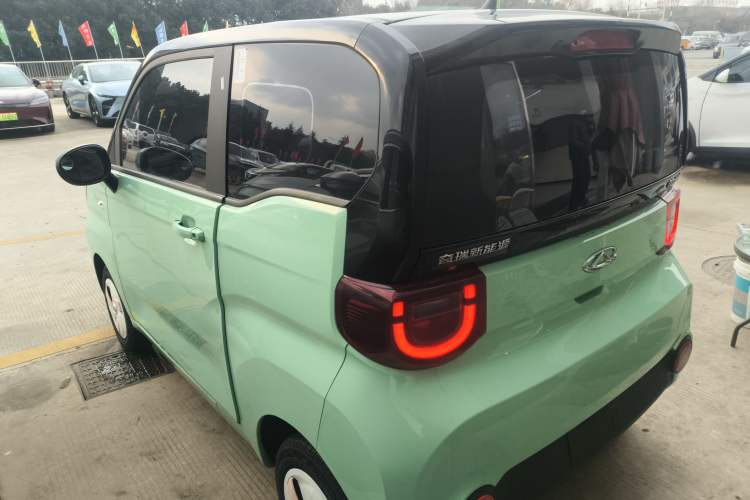 Used Chery QQ Ice Cream 2022 170km Sundae Phosphate Lithium-Ion