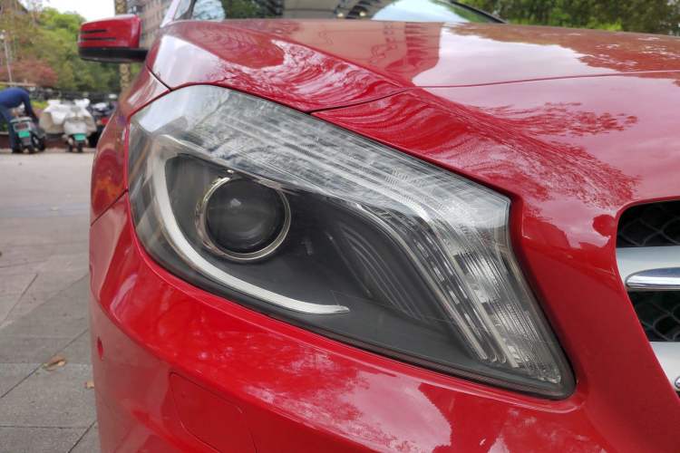 Used Mercedes-Benz A-Class 2015 A 200 Sport Edition Right Front Headlight