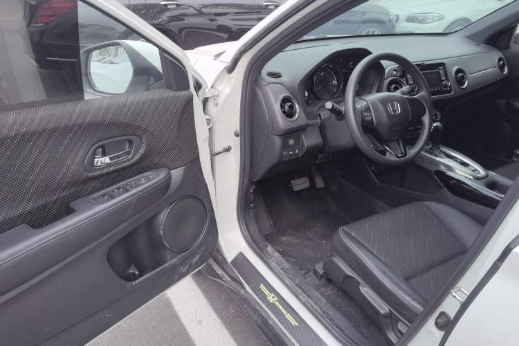 Used Honda XR-V 2017 1.5L LXi CVT Classic Edition
