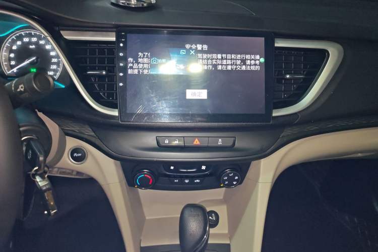 Used Buick GT 2018 15T Dual-Clutch Elite Model China V Standard Audio And AC Panel