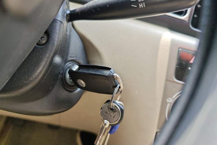 Used Toyota Corolla EX 2013 1.6L Manual Luxury Edition