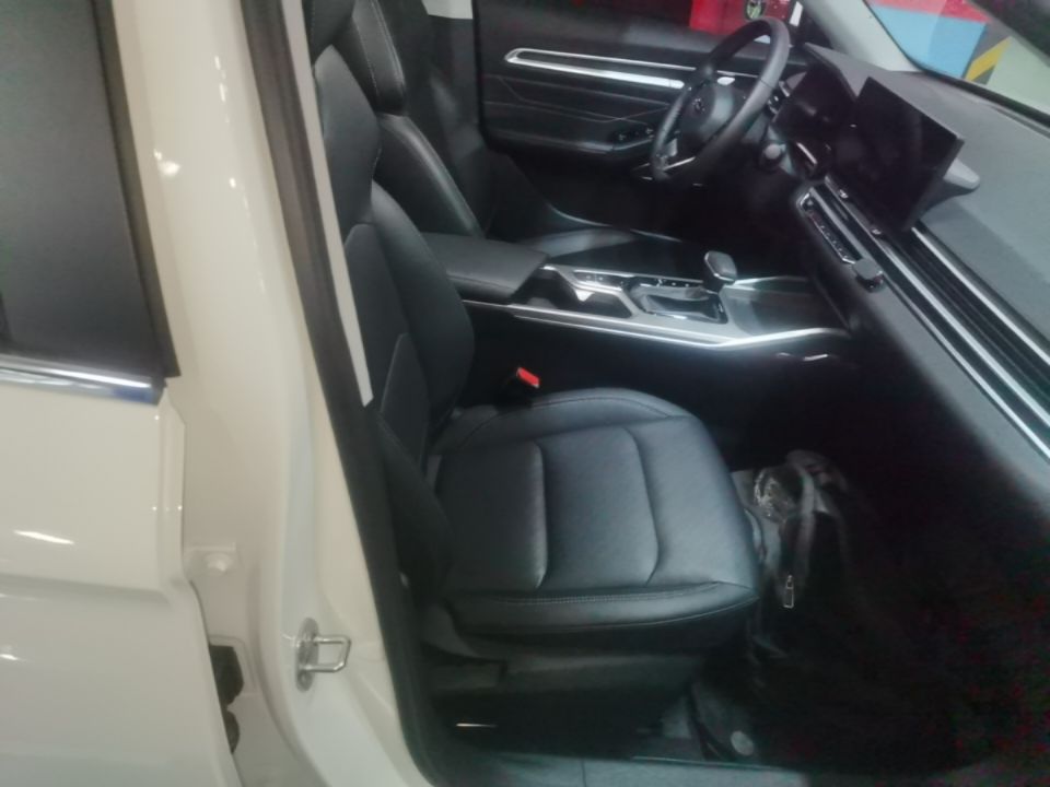 Geely Auto Emgrand 2023 4th Generation Champion Edition 1.5L CVT Prestige Model — снимка 19