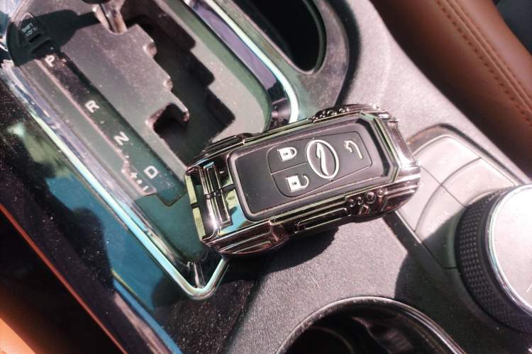 Used Soueast DX7 2015 1.5T Automatic Luxury Model