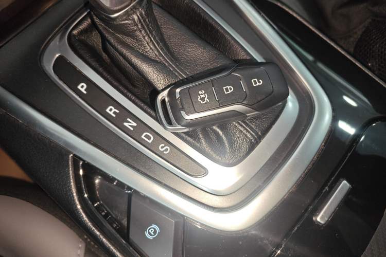 Used Ford Edge 2017 EcoBoost 245 Four-Wheel Drive Sporty 7-Seater