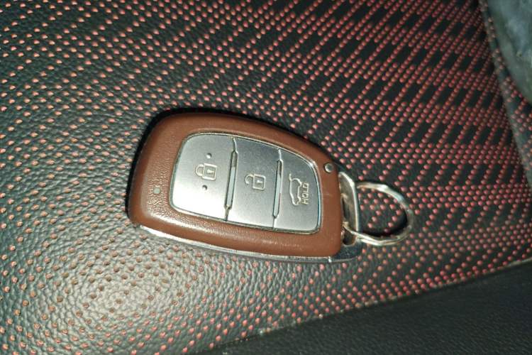 Used Hyundai ix25 2017 1.4T Automatic Smart Version
