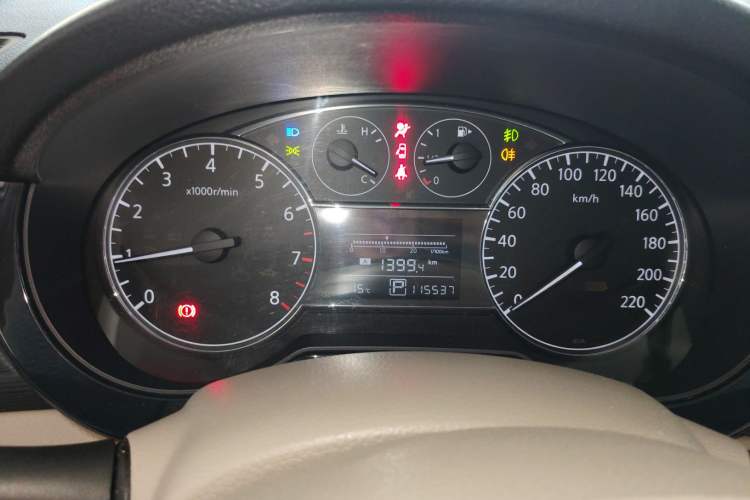 Used Nissan Tiida 2011 1.6L CVT Smart Version