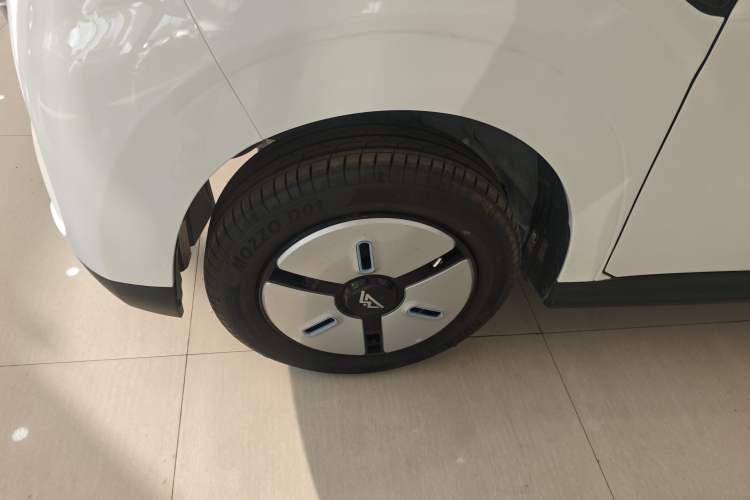 Used LINGBOX LINGBOX 2025 210km Honey Pomelo Pro Edition
