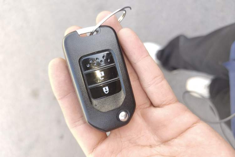 Used Honda Vezel 2017 1.5L CVT 2WD Comfort Model Vehicle Key