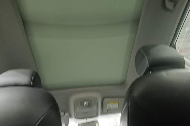 Used Roewe RX5 2019 20T Two-Wheel Drive Automatic 4G Connected Platinum Edition
