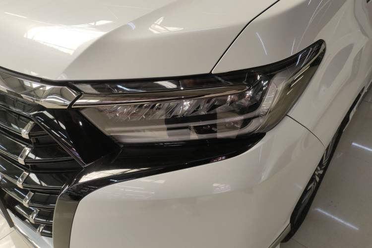 Used Honda Elysion 2022 2.0L eHEV Luxury First Edition
