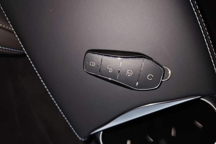 Used BYD Seal 2025 600 All-Wheel Drive Intelligent Driving Version
