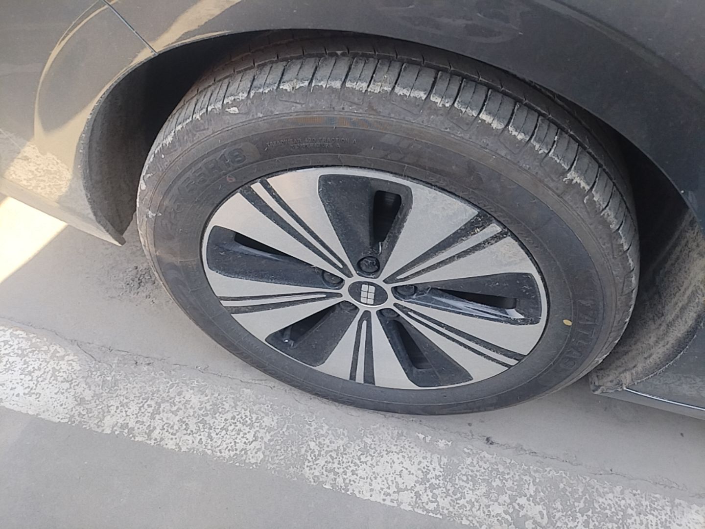 Geely Galaxy A7 2025 Model EM-i 150km Exploration+ Edition — снимка 11