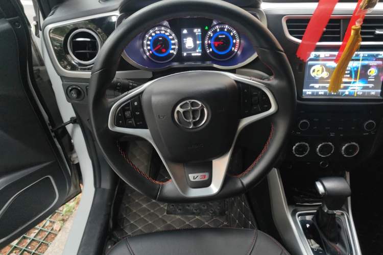 Used Brilliance V3 2015 1.5L Automatic Smart Version