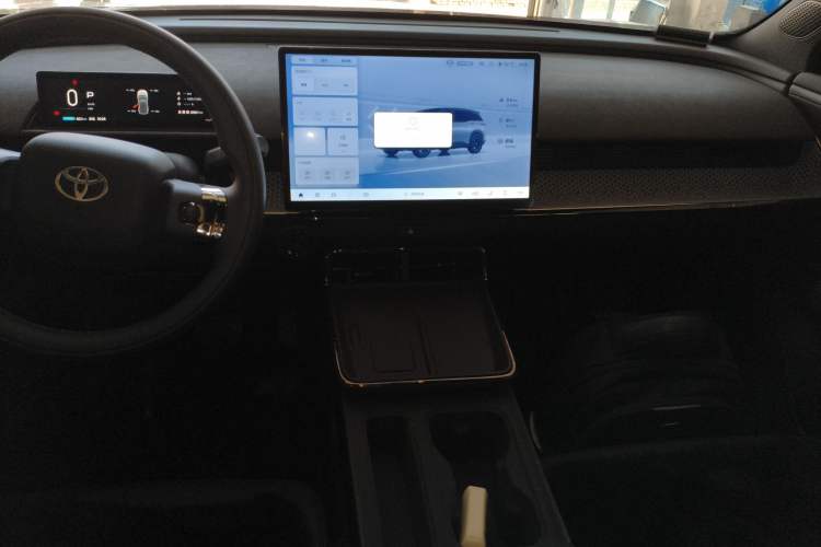 Used Toyota BZ 3X 2025 520 Pro Audio And AC Panel