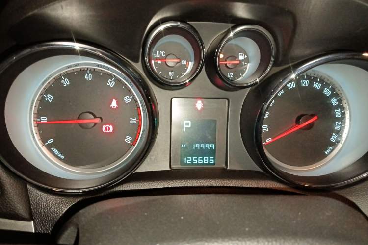 Used Buick Encore 2014 1.4T Automatic Two-Wheel Drive Urban Elite Model