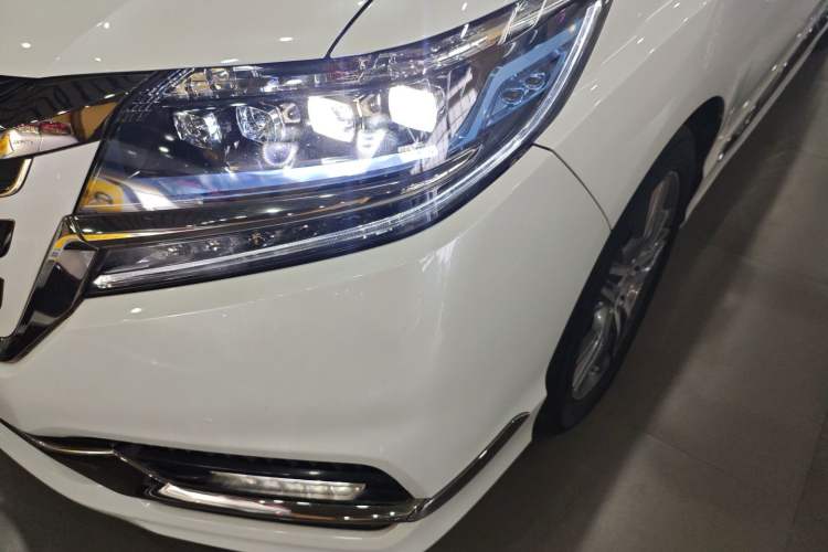 Used Honda Elysion 2019 2.0L Hybrid Luxury Edition
