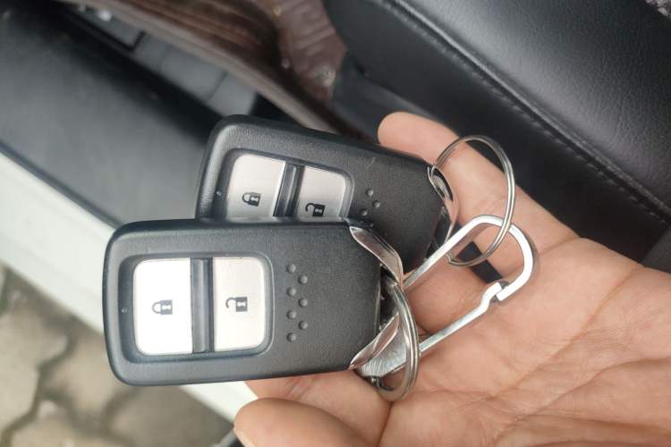 Used Honda Jade 2017 1.8L automatic Comfort version 5 seats
