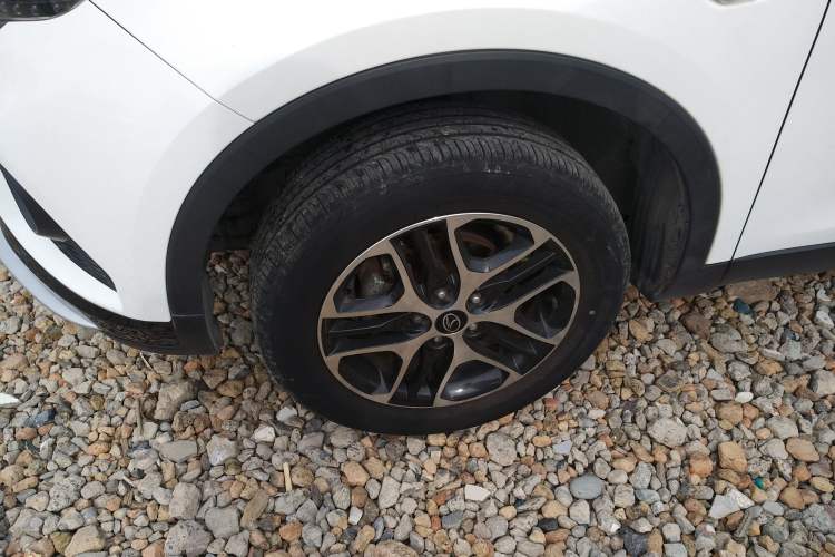 Used Soueast DX3 2022 1.5L Manual Luxury Version Left Front Wheel Hub